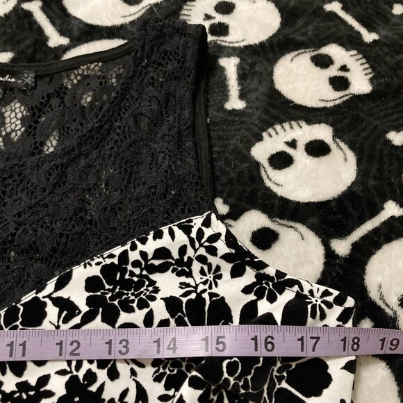 SLOANE & SADIE Black white flocked floral print sleeveless peplum top LARGE XL - Picture 8 of 15